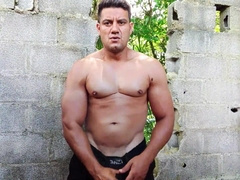 YURI GAÚCHO - KINKY AND JIZM IN THE WOODS