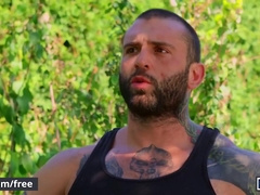 Markus Kage And Benjamin Blue In Men - Muscular Tattooed Man Fucks The Gardener Hard In The Yard