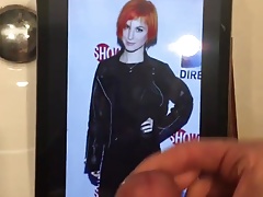 Holiday Cum Tribute for Hayley Williams