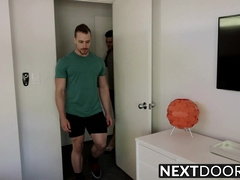 Blake Hunter inspects the ass of Allen Lucas barebacked