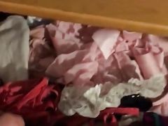 Stepsister(CAUGHT)me peaking