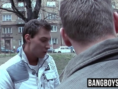 Hung twink barebacks boyfriends asshole in kitchen