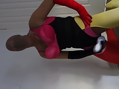 paint, yellow encasement, white sheath