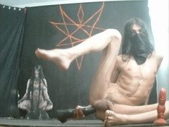 Harlot's intense anal with big dildo