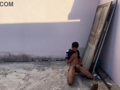 Bony stud with a good-sized dinky fapping off in the street