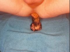I love feeling the ripple of the dildo in my ass, how horny