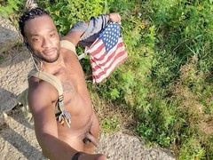 Kennie Jai gets caught walking nude in the park