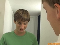 College youngsters Chad HollyWood and Nathan Stratus buttfuck breed