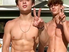 Sexy twinks dancing