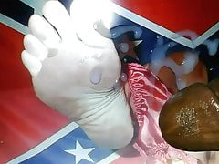 Confederate Wifes Dirty Feet BBC Tribute+SloMo