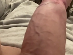 More farts, gigantic booty taunt