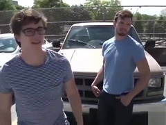 Johnny rapidly takes two cocks in him