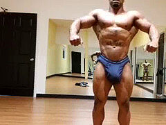 Dectric Lewis - flashing out a lil bit