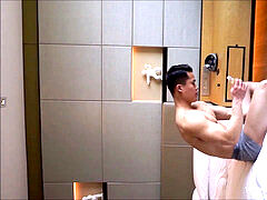 chinese Muscle Jock Gets nude