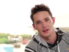 Next Door twunk Presenting Logan Hanes