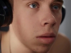 Tegan Reigns Adam Awbride - Breed the gaymer