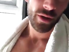 British hunk shows off hos perfect body and hot ass