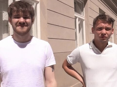 Threesome with two amateur sluts thrusting away