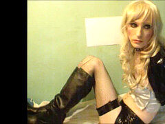 Crossdresser TV Sandra poses and gargles fuck sticks