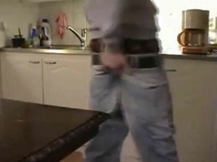 Twink Sagger Shoots a Load on the Table