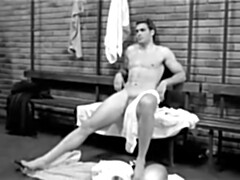 Soccer player sean lamont has a large uncircumcised man sausage